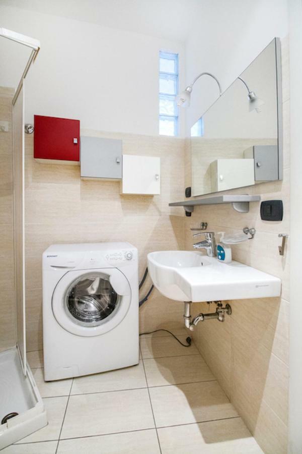Orange Apartment Болонья Экстерьер фото